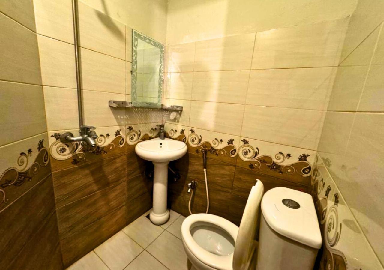 Doves Inn Hotel Kalma Chowk Lahore Exterior photo